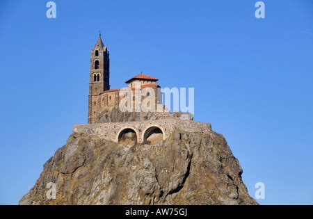 femme le puy en velay auvergne